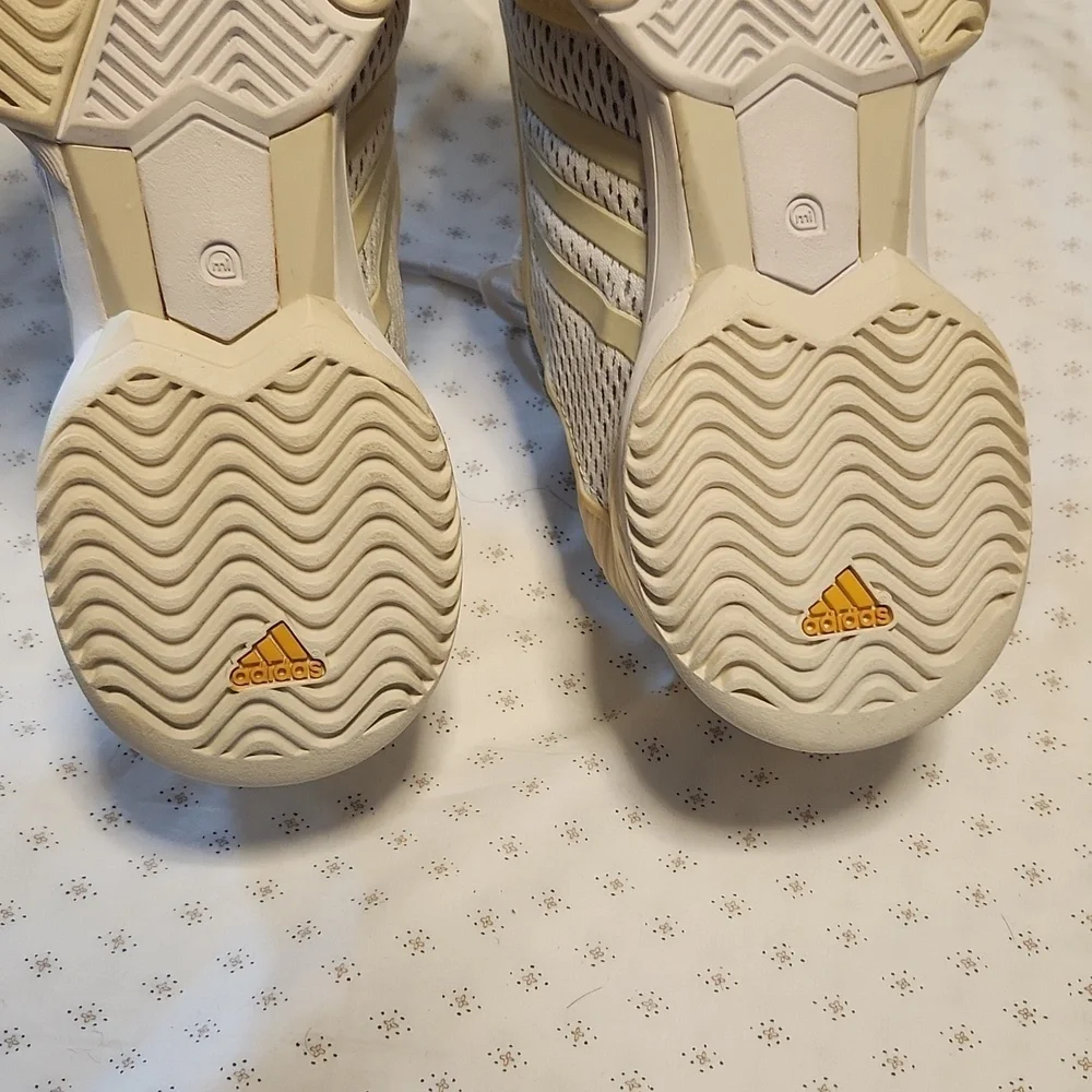 NWOT, Adidas by Stella McCartney white/yellow low-top mesh sneakers sz 10.5